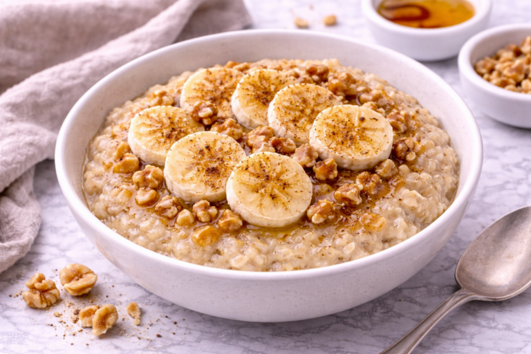 Warm Oats with Banana and Cinnamon